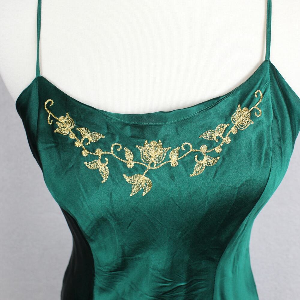 Y2K Victorias Secret 100% Silk Slip Dress Small Green Embroidered Vintage - Picture 2 of 7